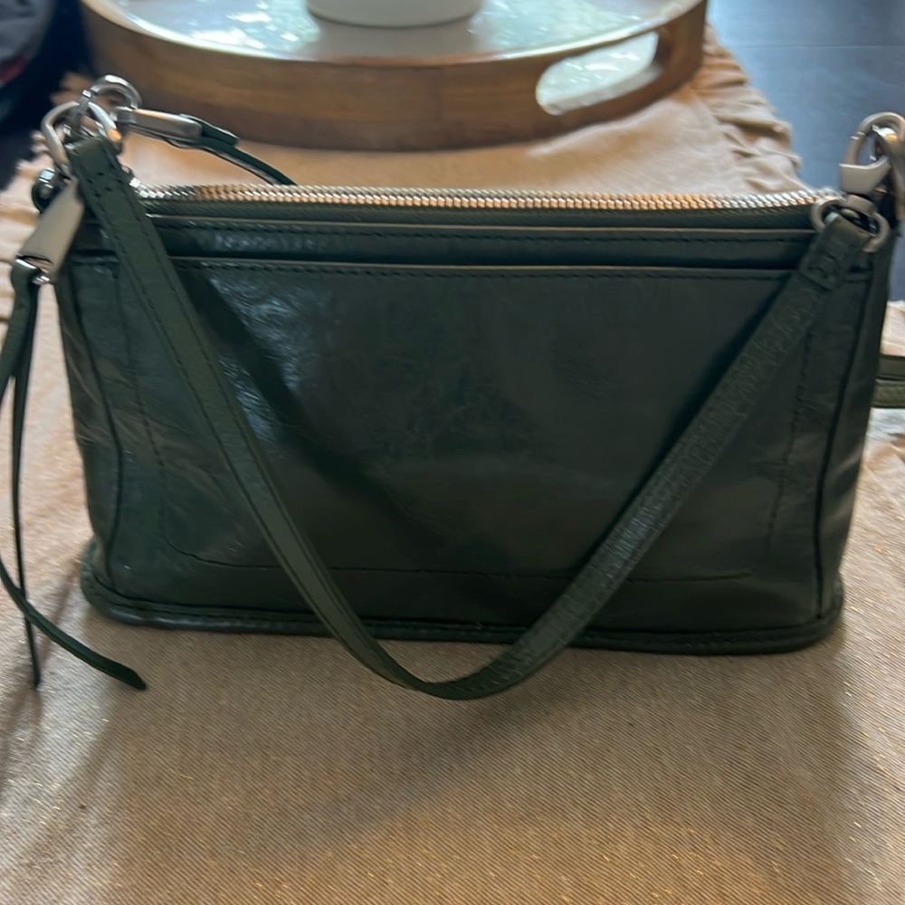 HOBO BAG Cadence Leather Crossbody Moss